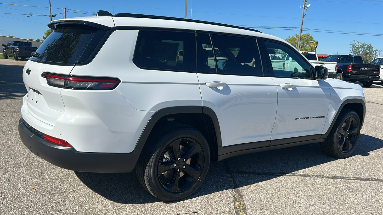 2024 Jeep Grand Cherokee L Altitude X 3