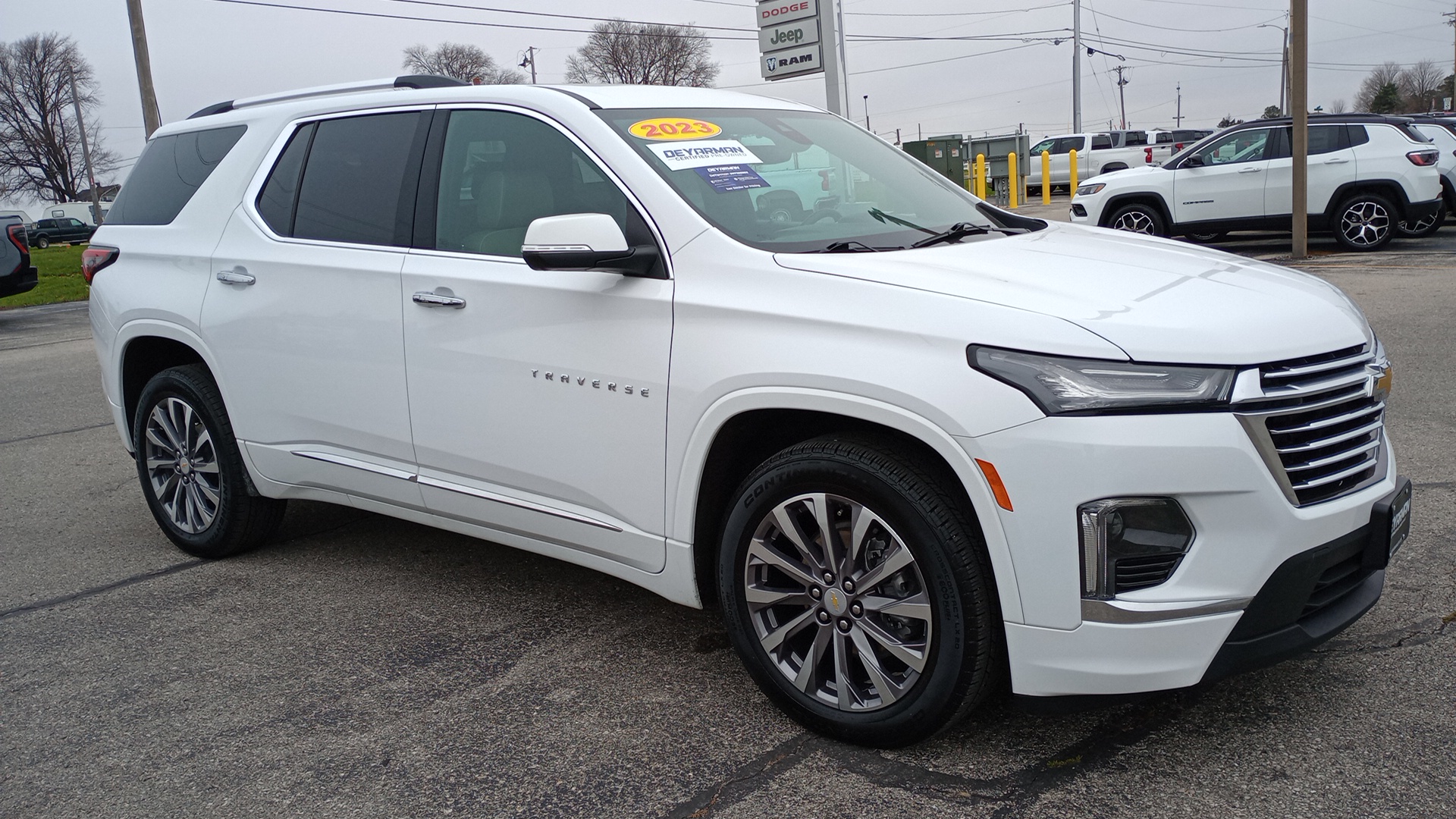 2023 Chevrolet Traverse Premier 1