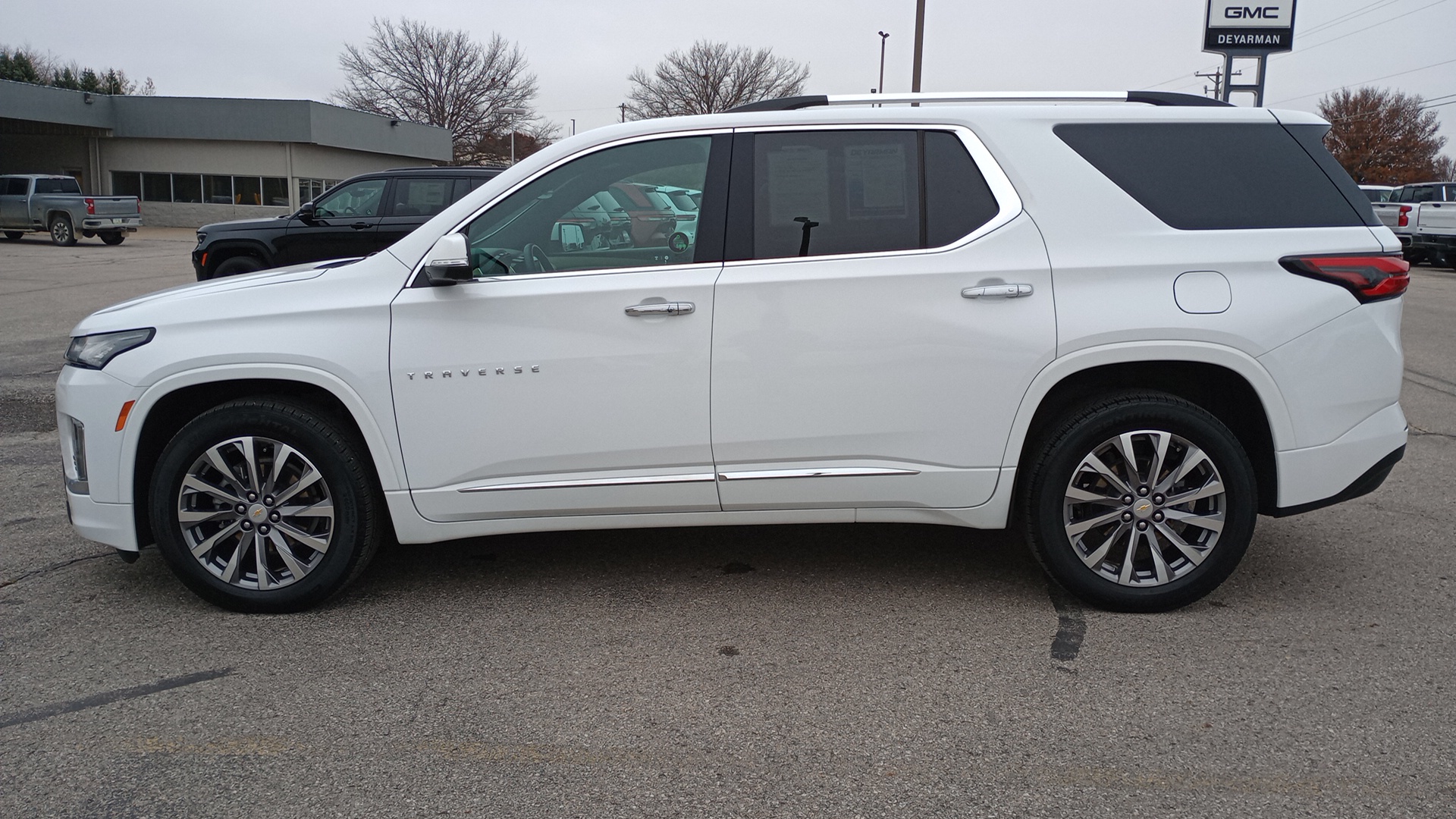 2023 Chevrolet Traverse Premier 6