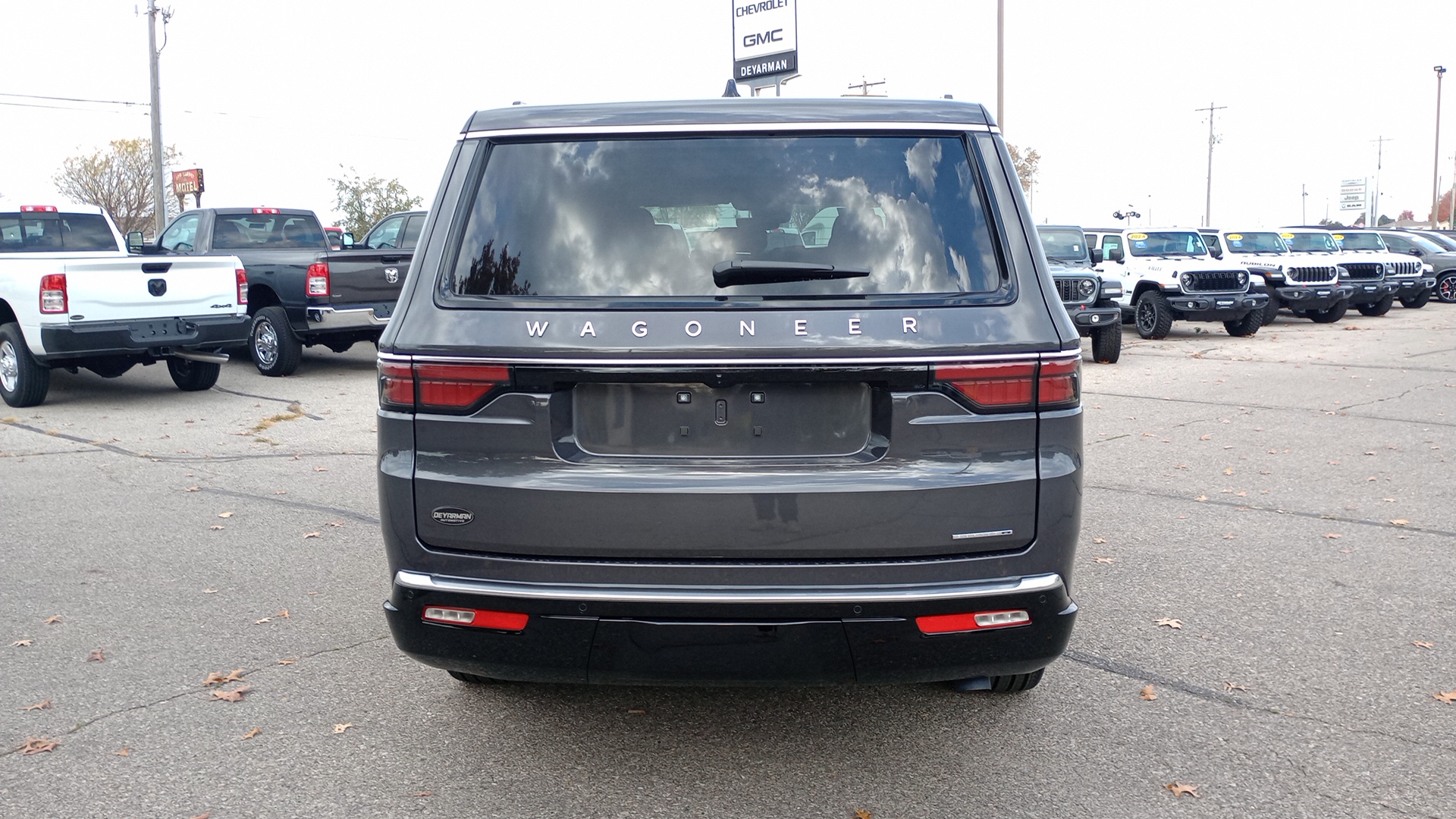 2024 Jeep Wagoneer L Series II 4