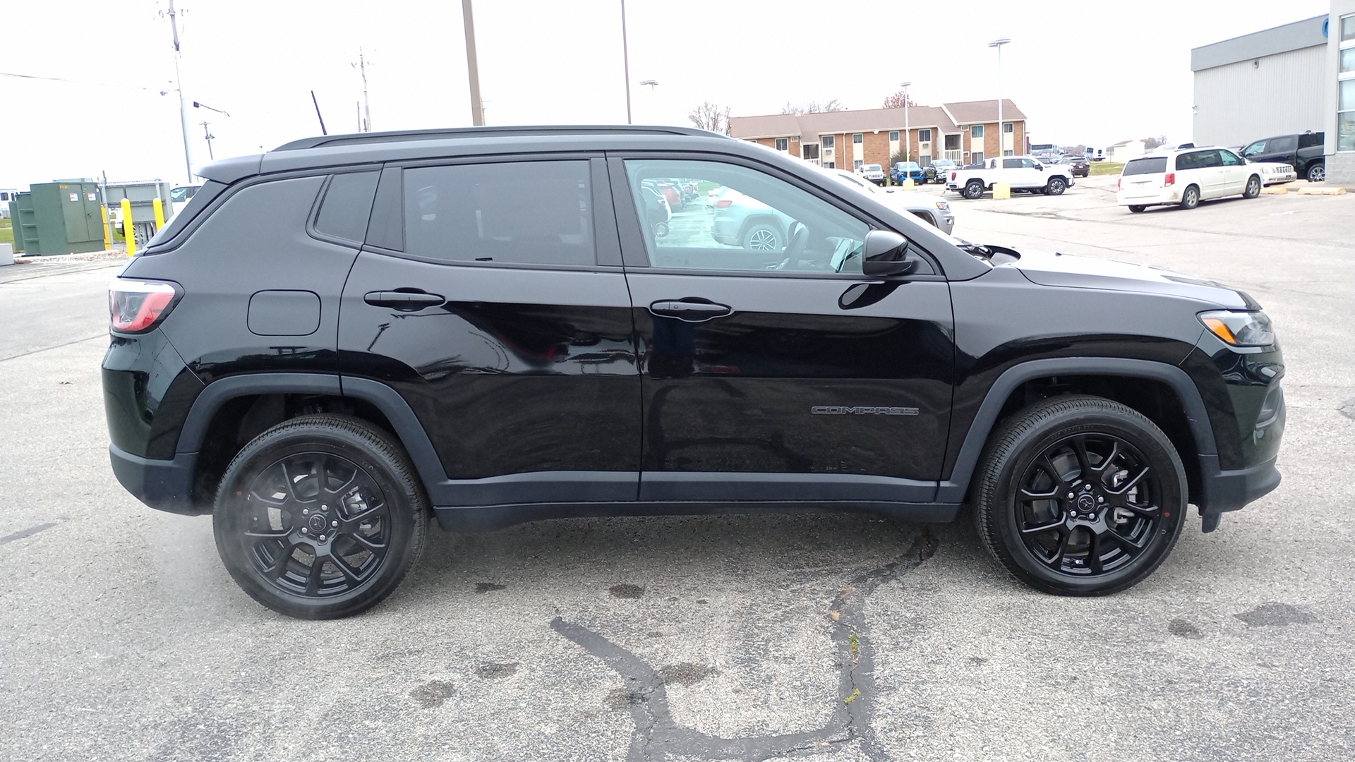 2025 Jeep Compass Latitude 2