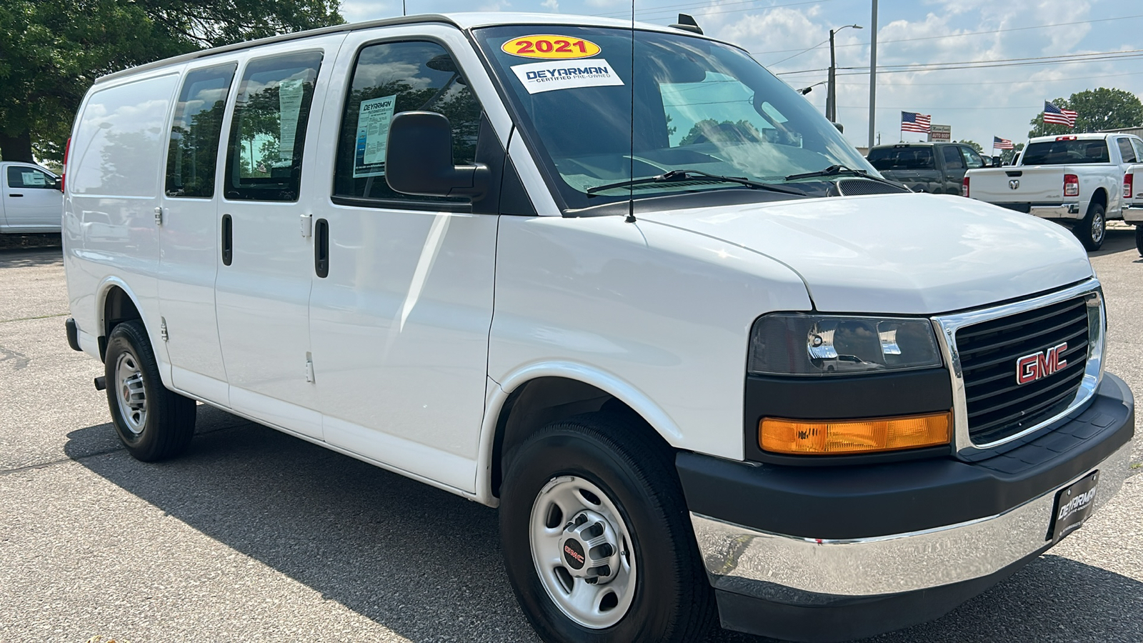 2021 GMC Savana 2500 Work Van 1