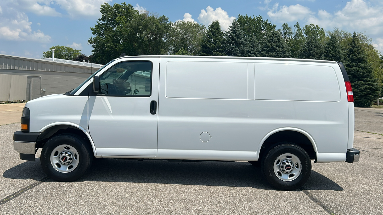 2021 GMC Savana 2500 Work Van 6