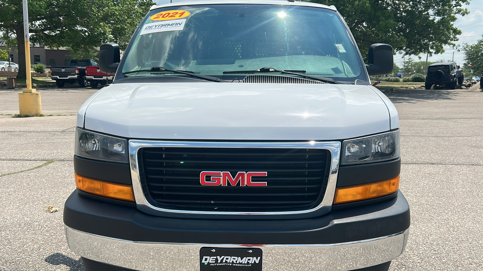 2021 GMC Savana 2500 Work Van 8