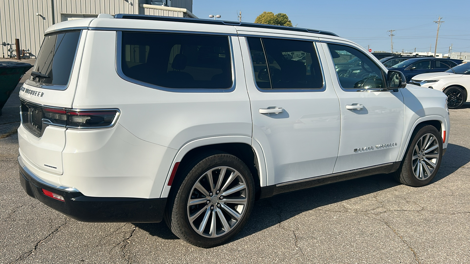 2023 Jeep Grand Wagoneer Series II 3