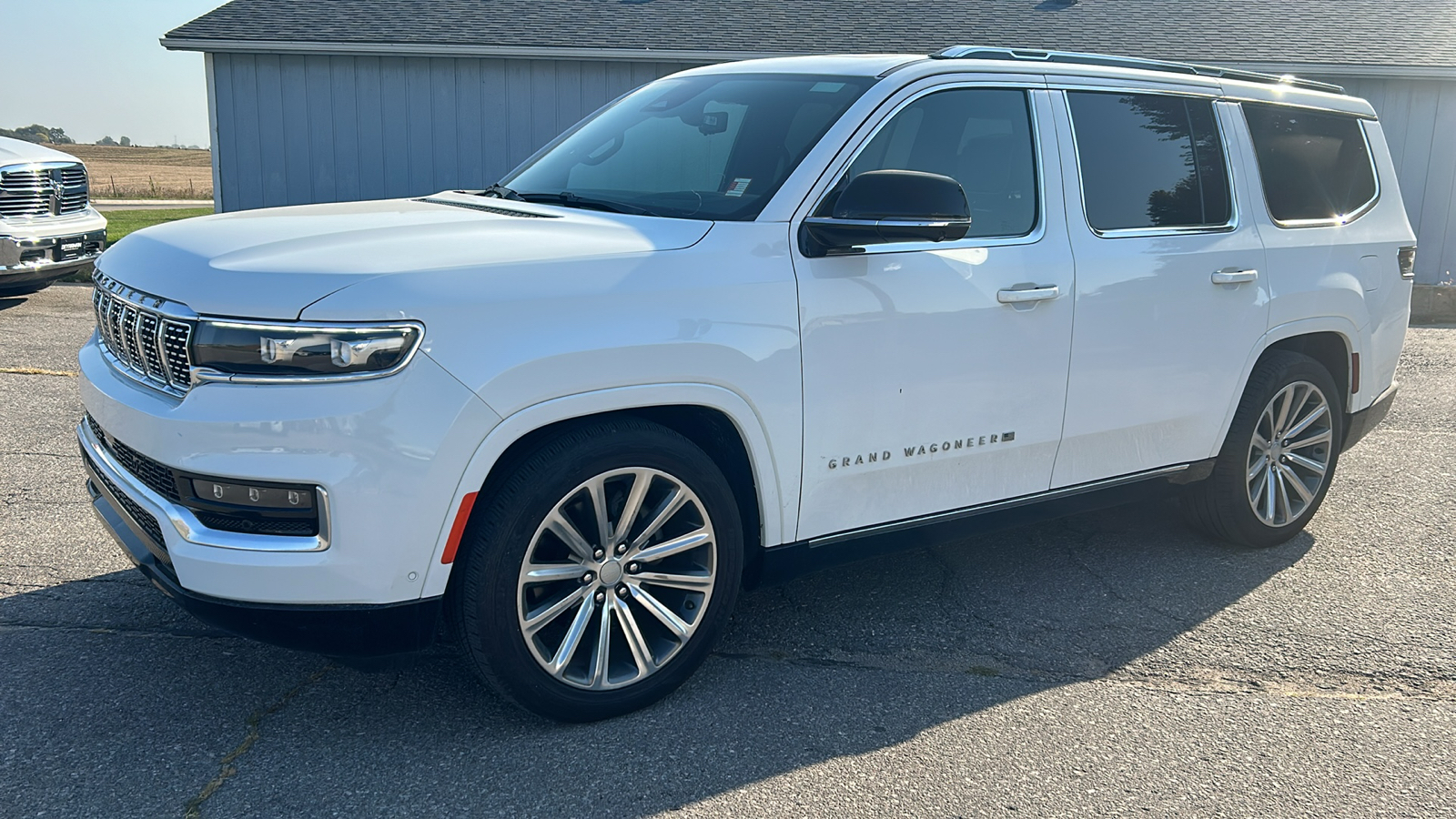 2023 Jeep Grand Wagoneer Series II 7