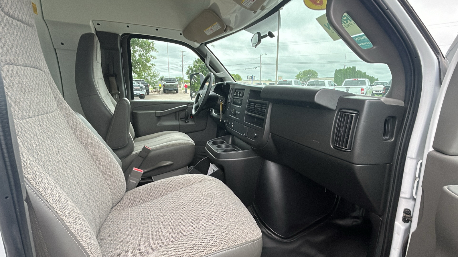 2019 Chevrolet Express 3500 Work Van 12