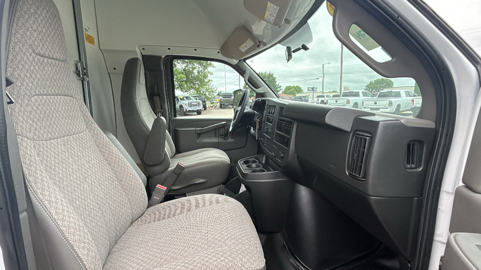 2019 Chevrolet Express 3500 Work Van 13