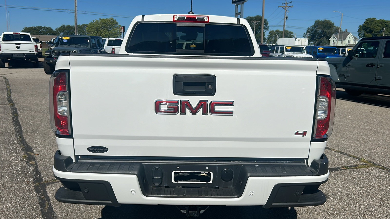 2022 GMC Canyon AT4 w/Cloth 4