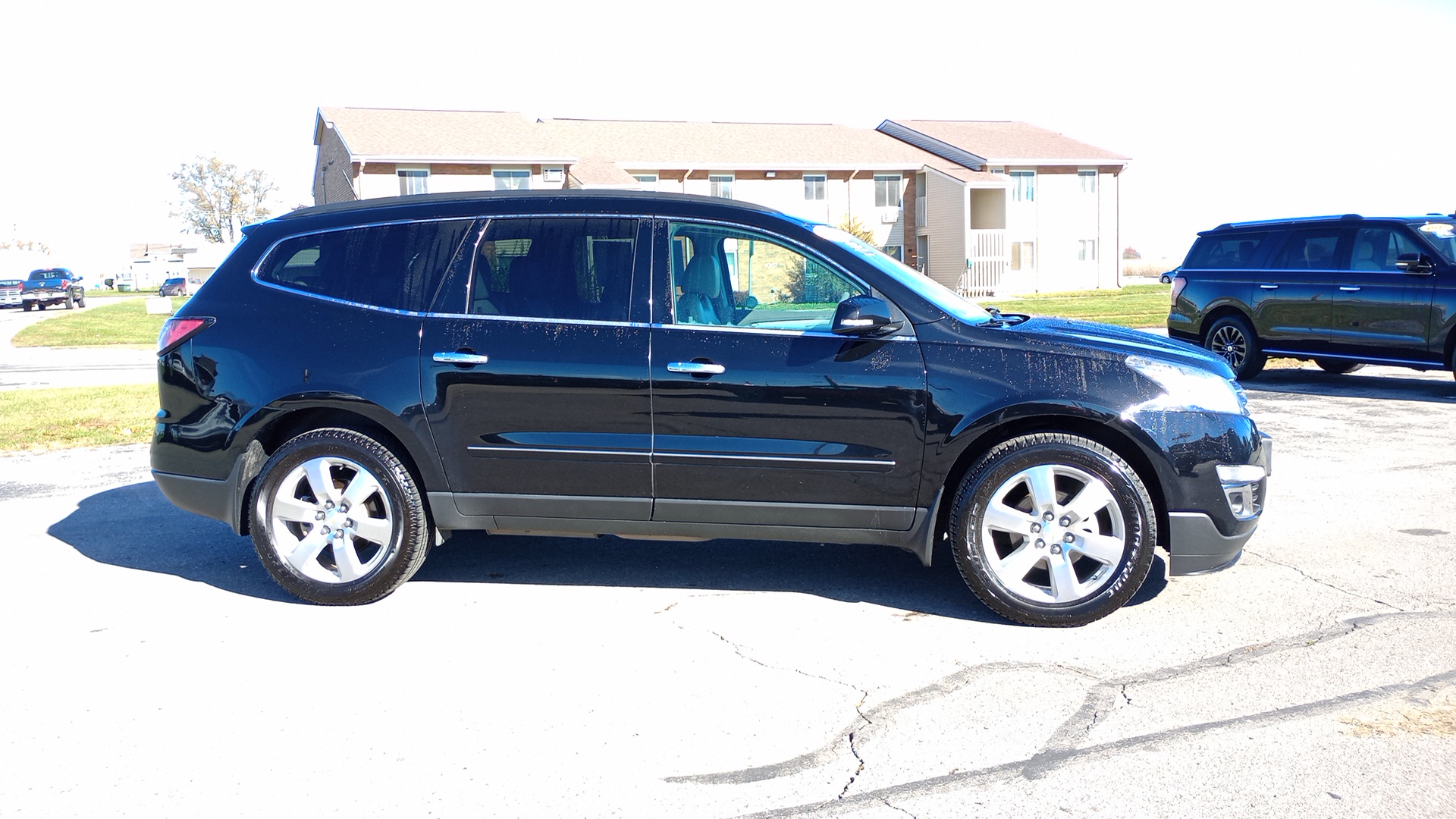 2016 Chevrolet Traverse LTZ 2