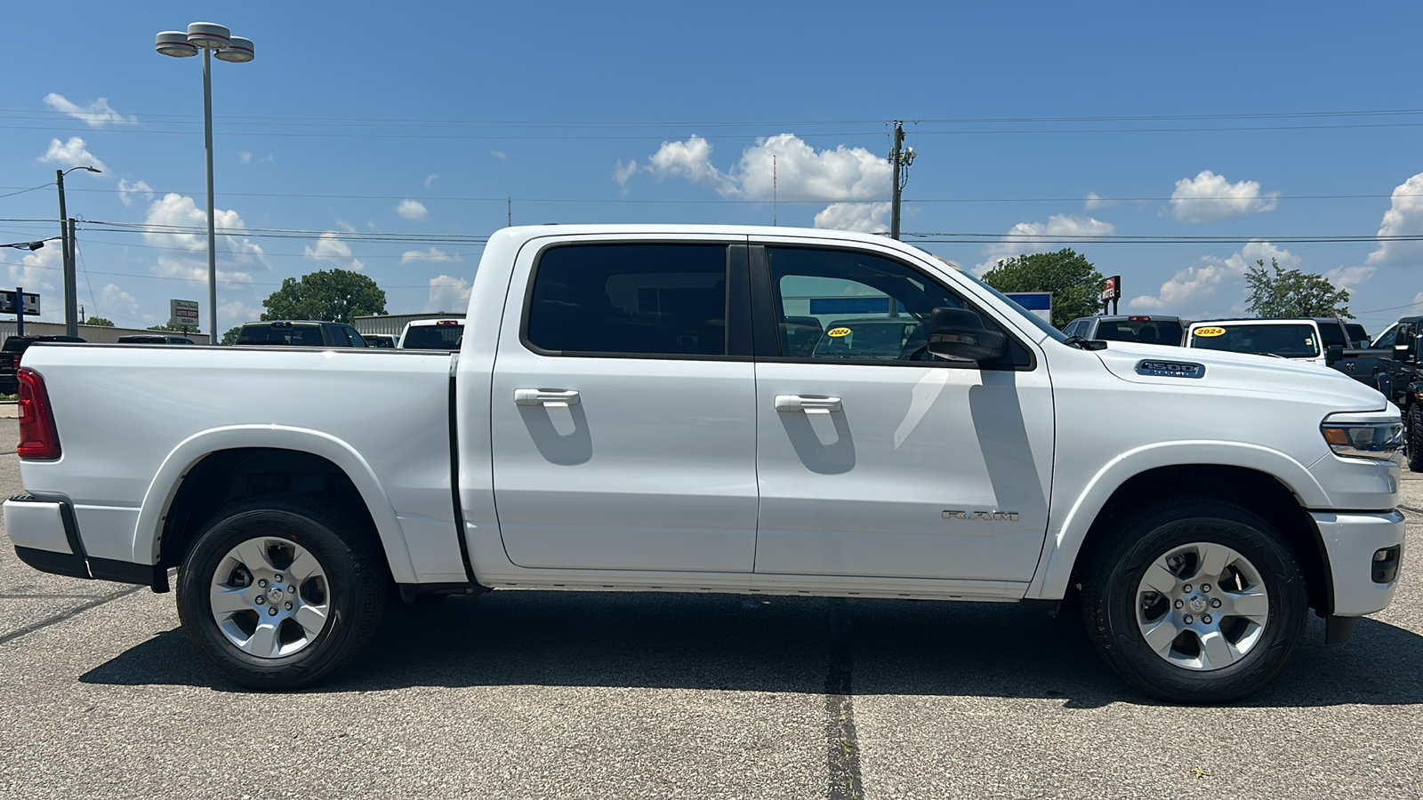 2025 Ram 1500 Big Horn/Lone Star 2