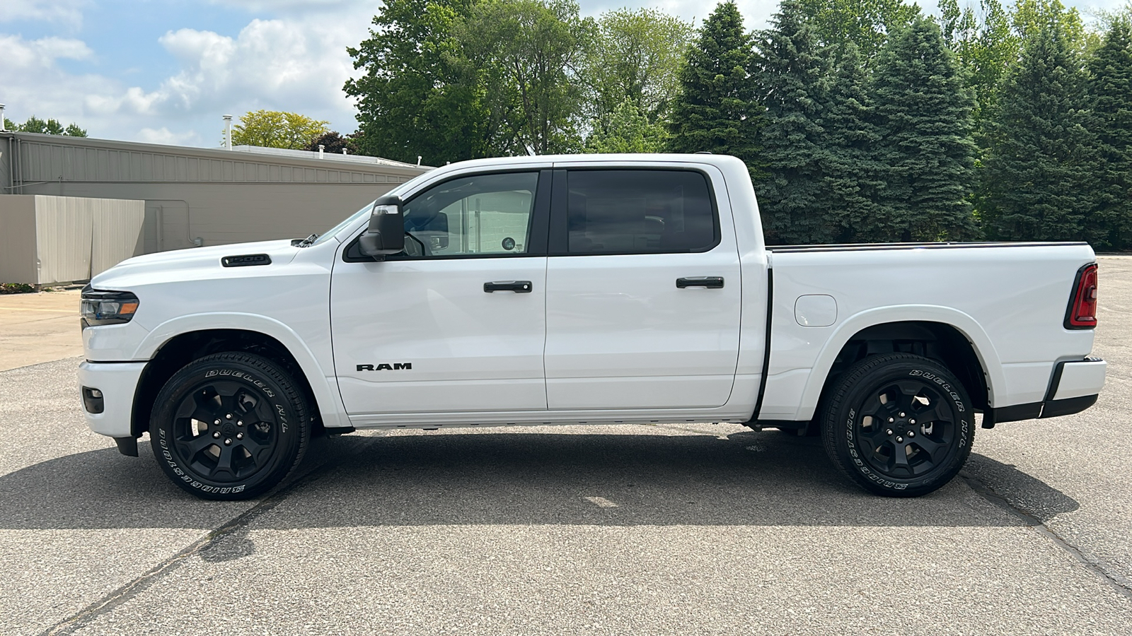 2025 Ram 1500 Big Horn/Lone Star 4