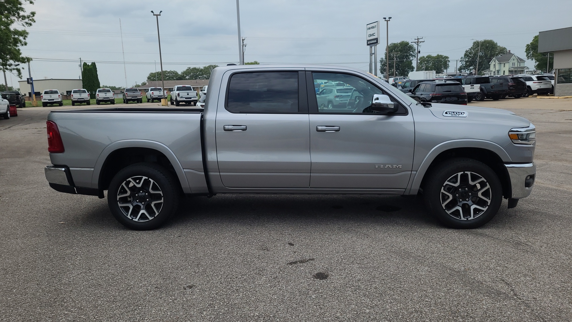 2025 Ram 1500 Laramie 2