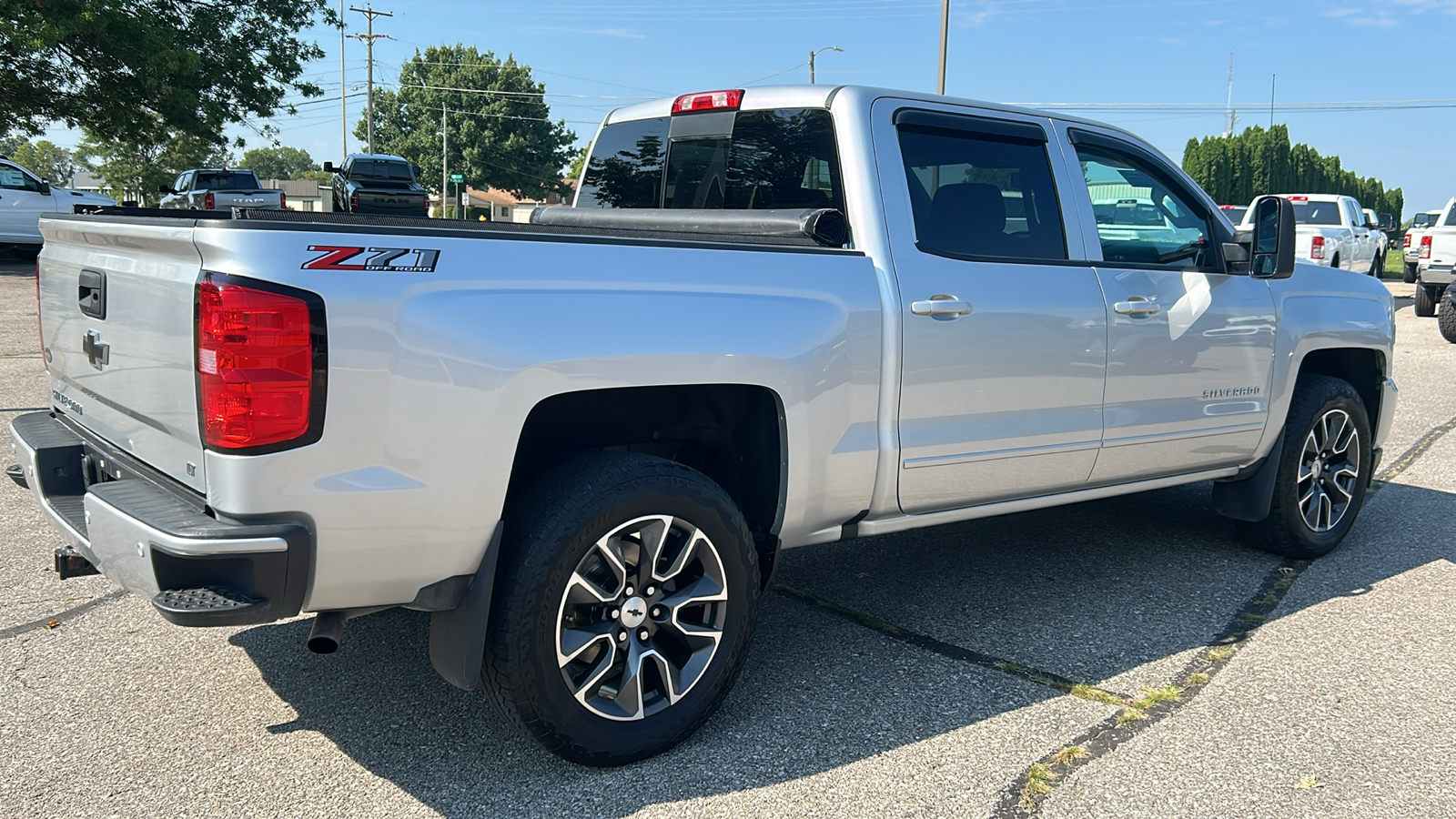 2018 Chevrolet Silverado 1500 LT 3