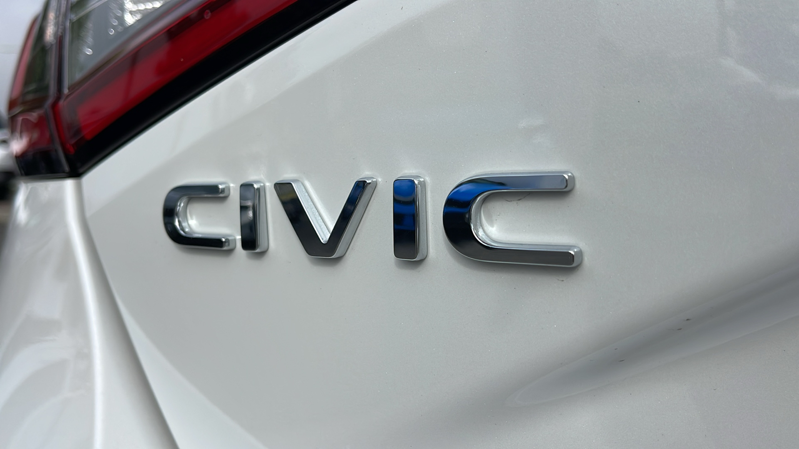 2024 Honda Civic Hatchback LX 28