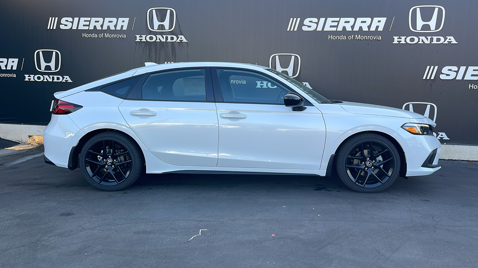 2024 Honda Civic Hatchback Sport 3