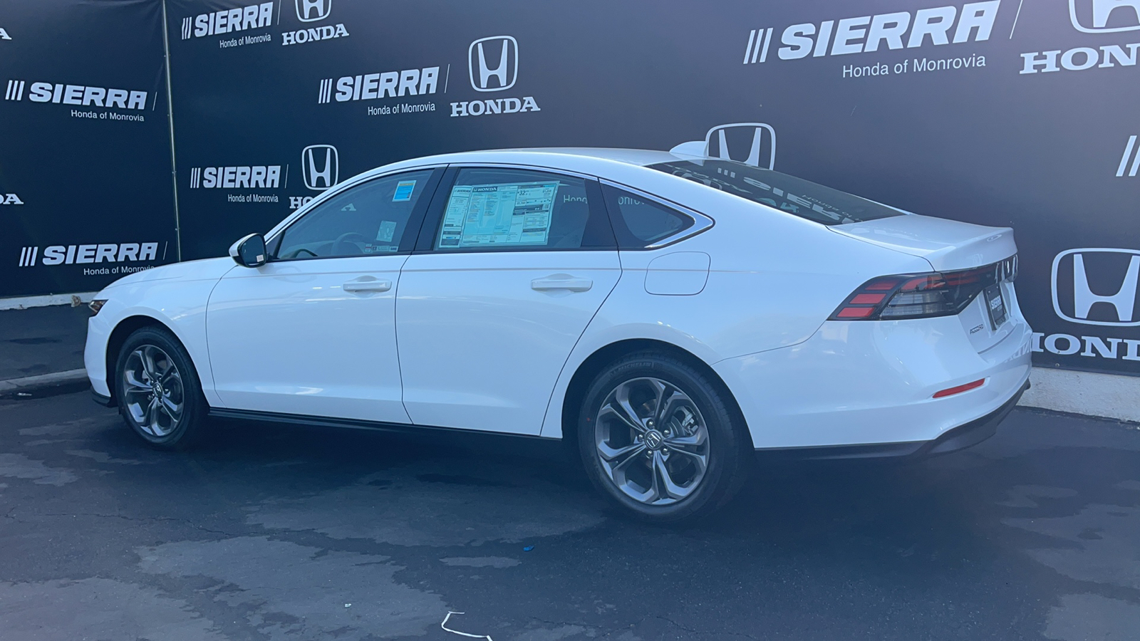 2024 Honda Accord Sedan EX 6