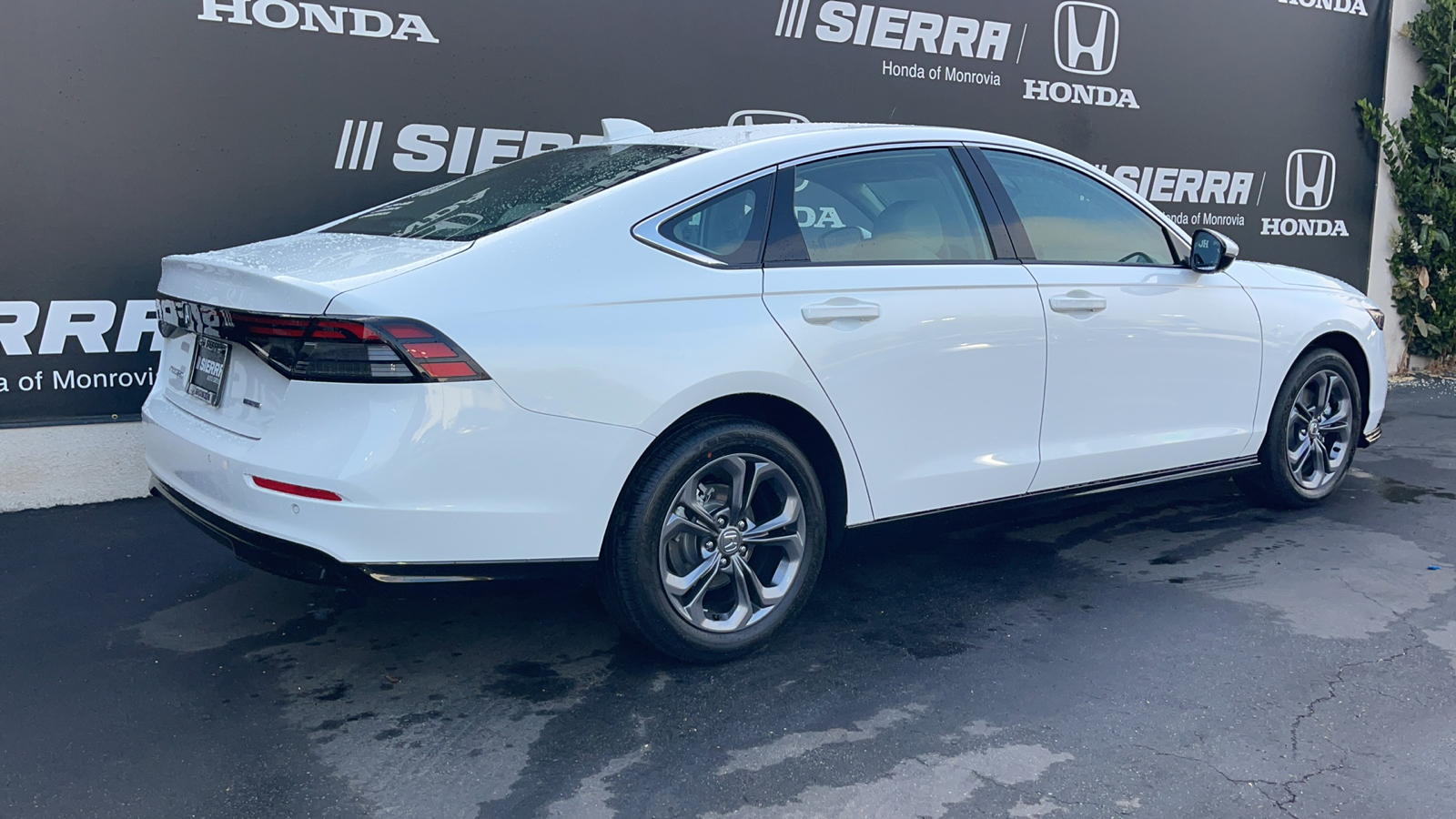 2024 Honda Accord Hybrid EX-L 4