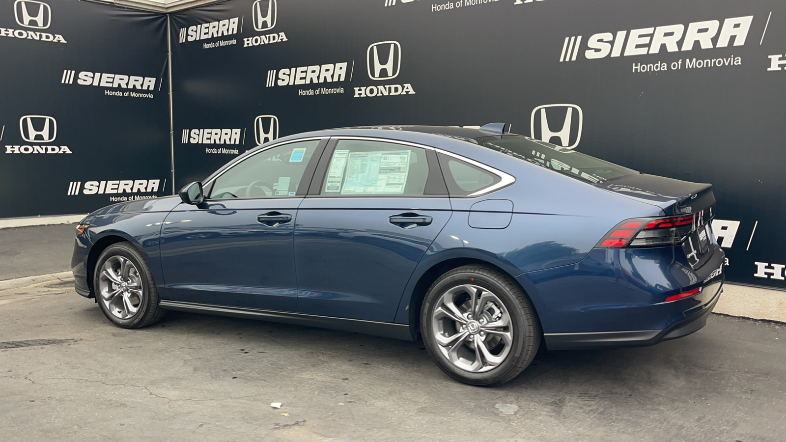 2024 Honda Accord Sedan EX 6