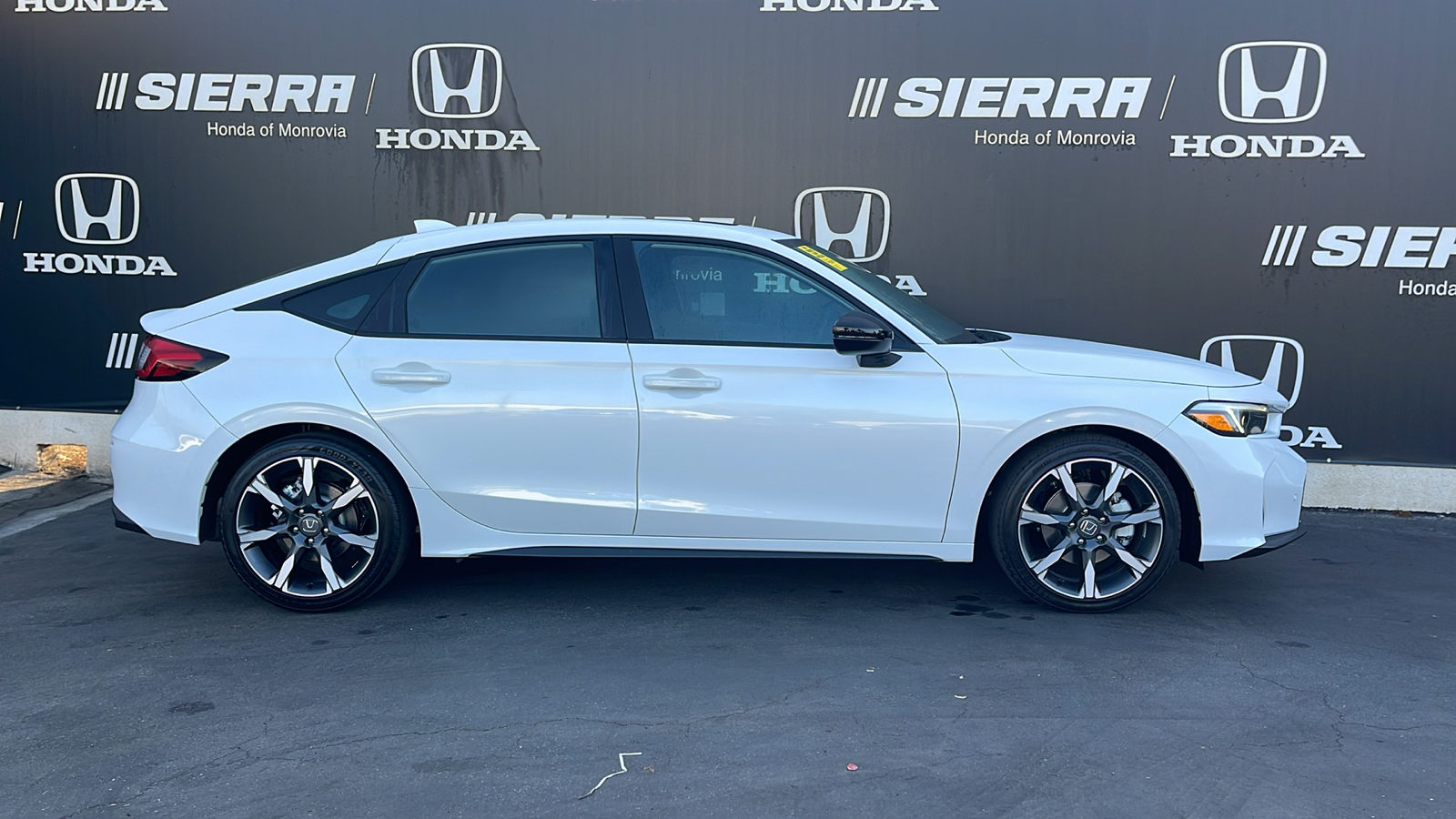 2025 Honda Civic Hatchback Hybrid Sport Touring 3