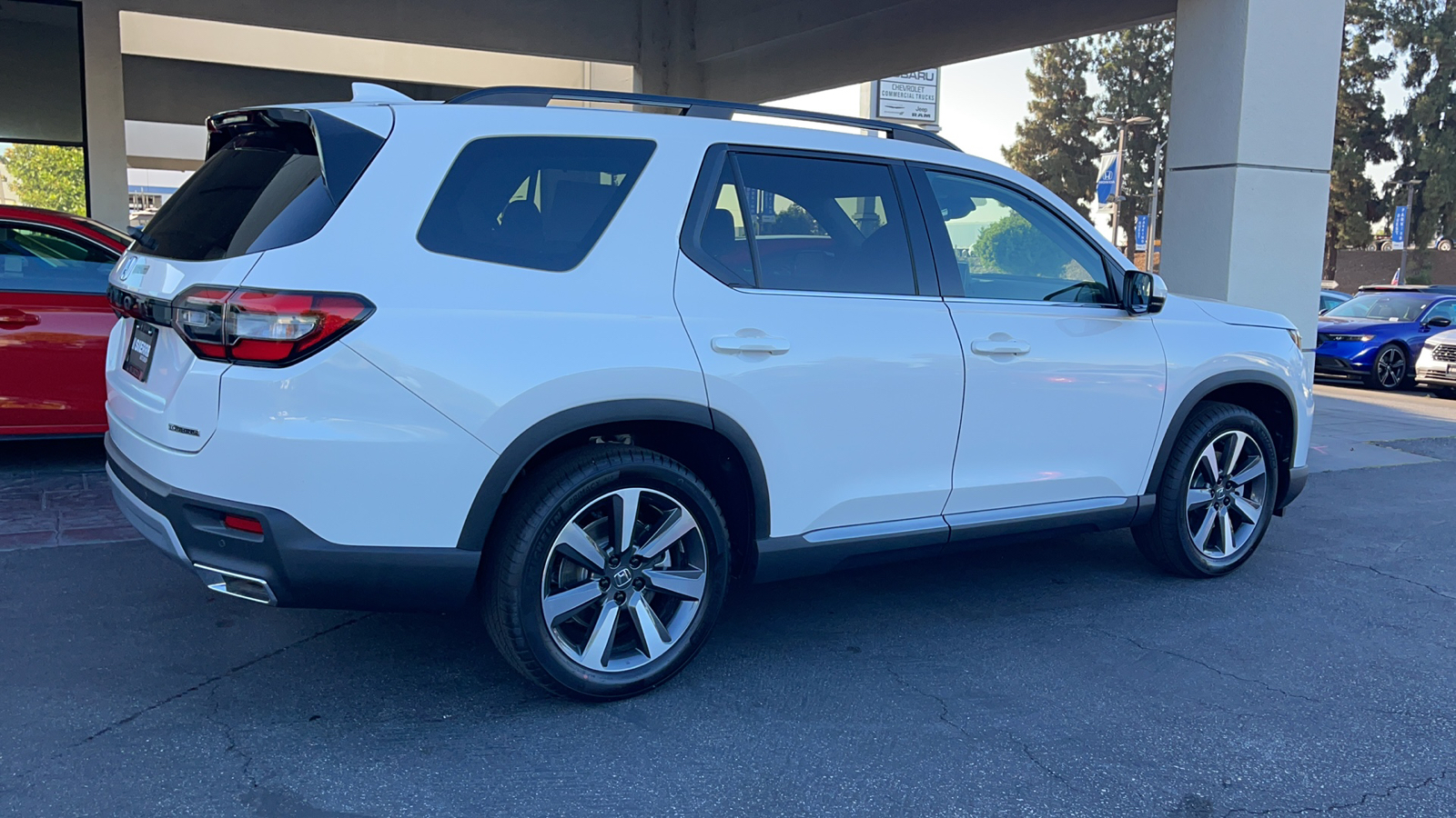 2025 Honda Pilot Touring 4