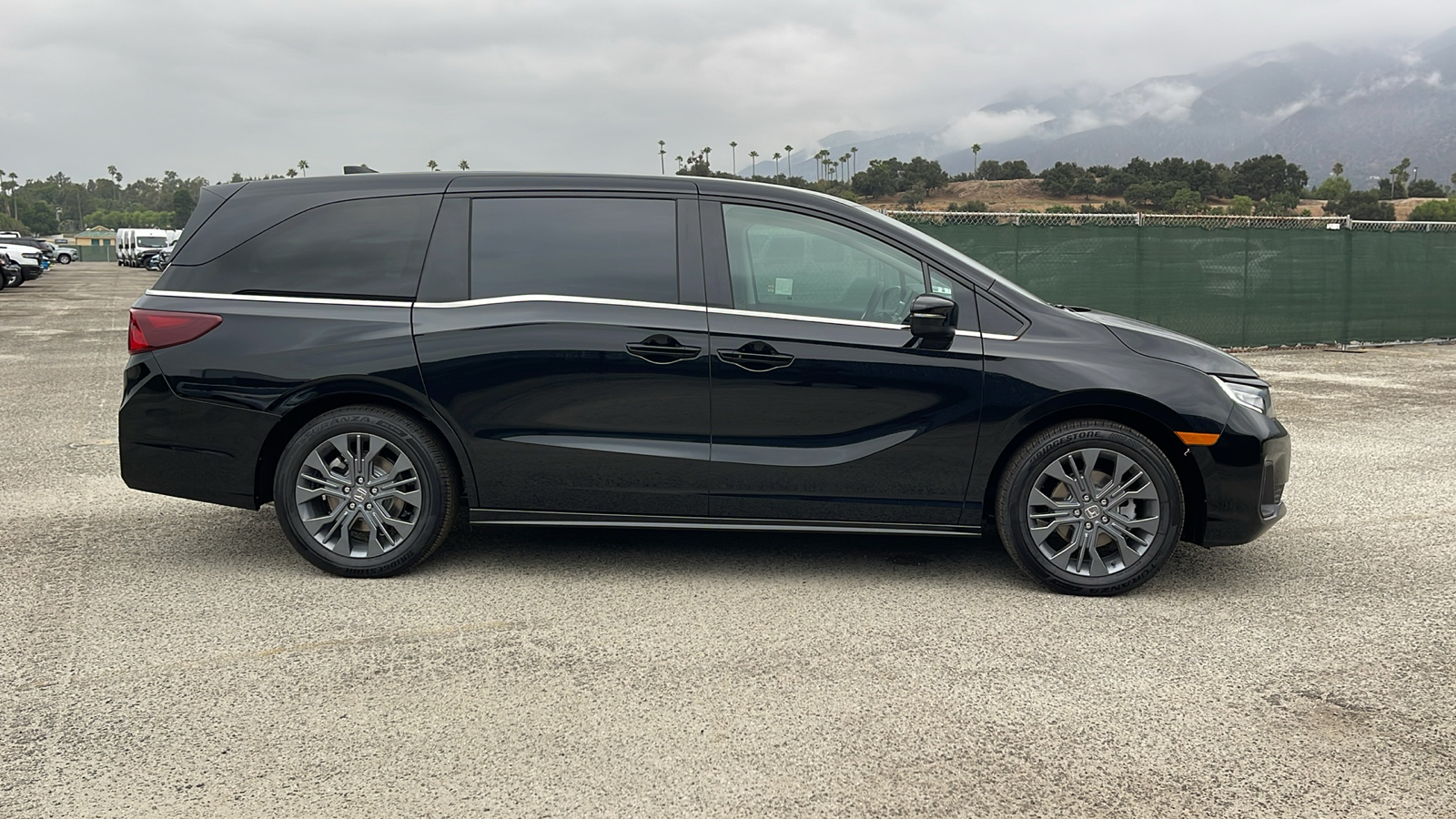 2025 Honda Odyssey Touring 3