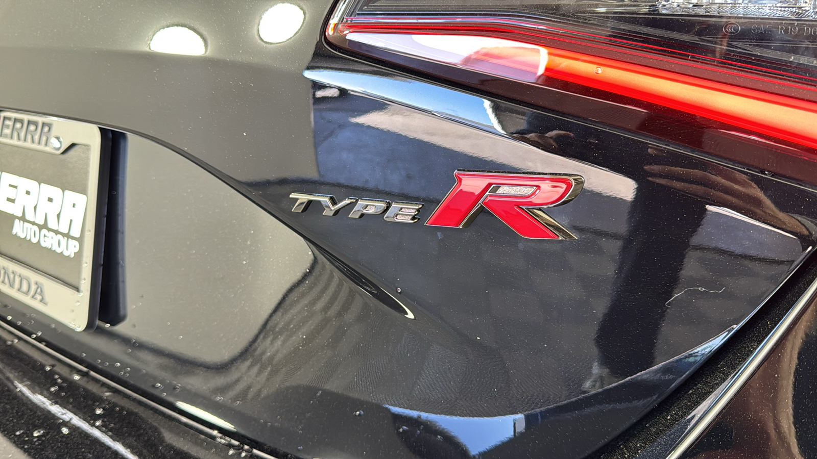 2025 Honda Civic Type R  6