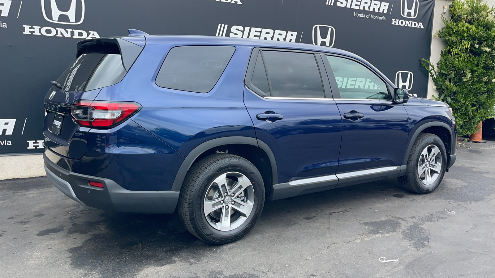 2025 Honda Pilot EX-L 4