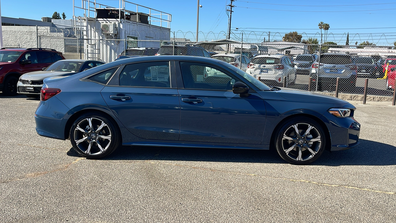 2025 Honda Civic Sedan Hybrid Sport Touring 3