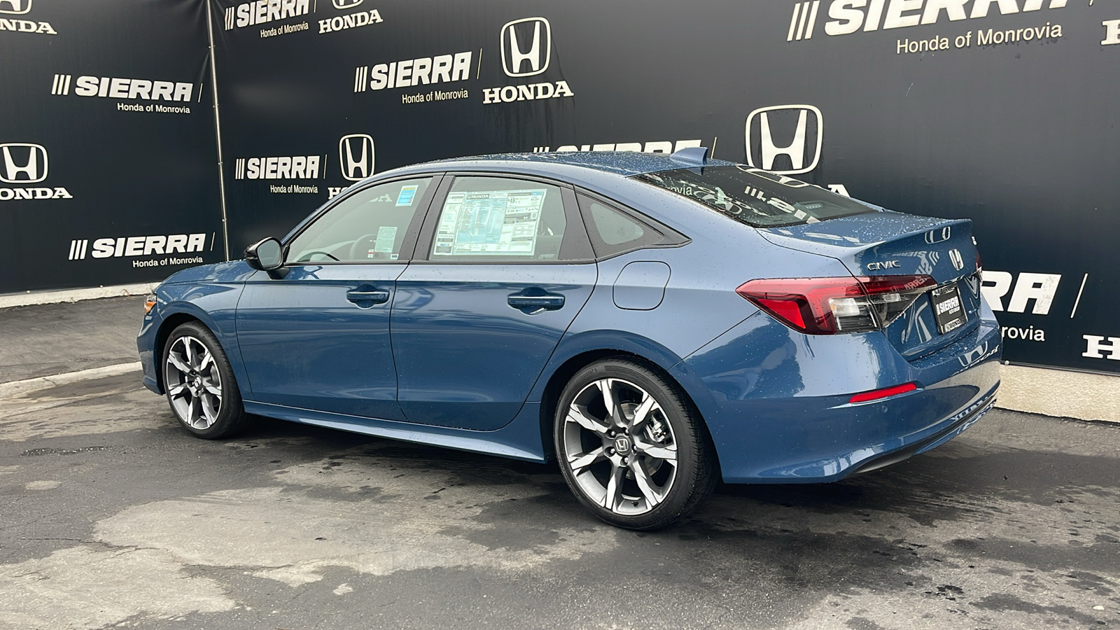 2025 Honda Civic Sedan Hybrid Sport Touring 6