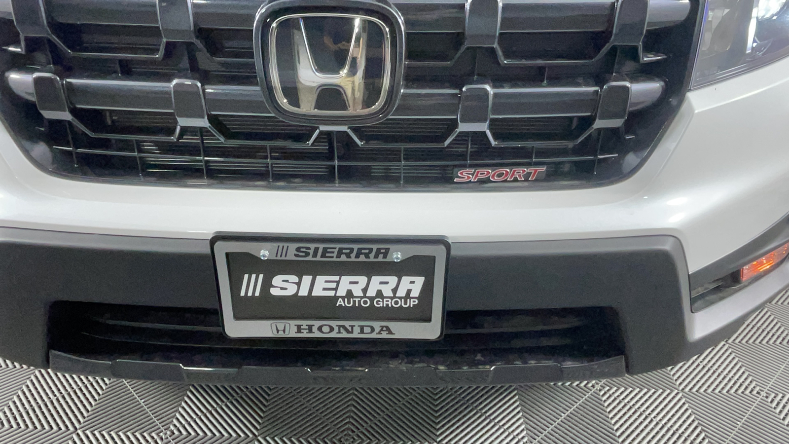 2025 Honda Ridgeline Sport 10