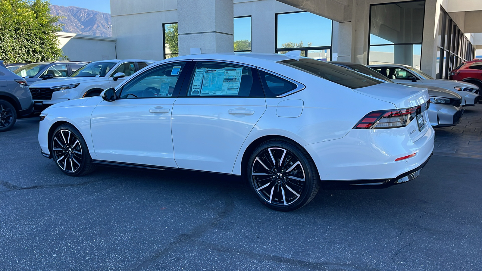 2025 Honda Accord Hybrid Touring 6