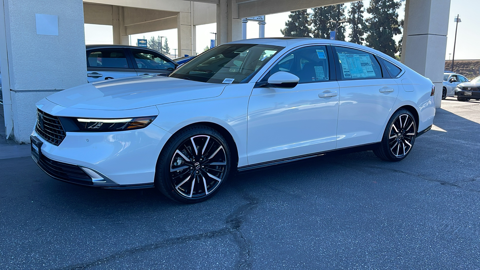 2025 Honda Accord Hybrid Touring 8