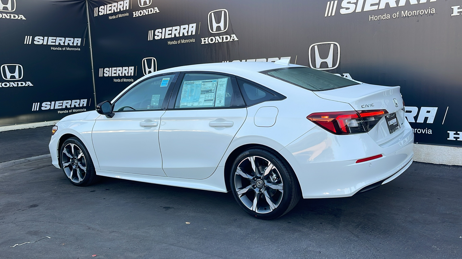 2025 Honda Civic Sedan Hybrid Sport Touring 6