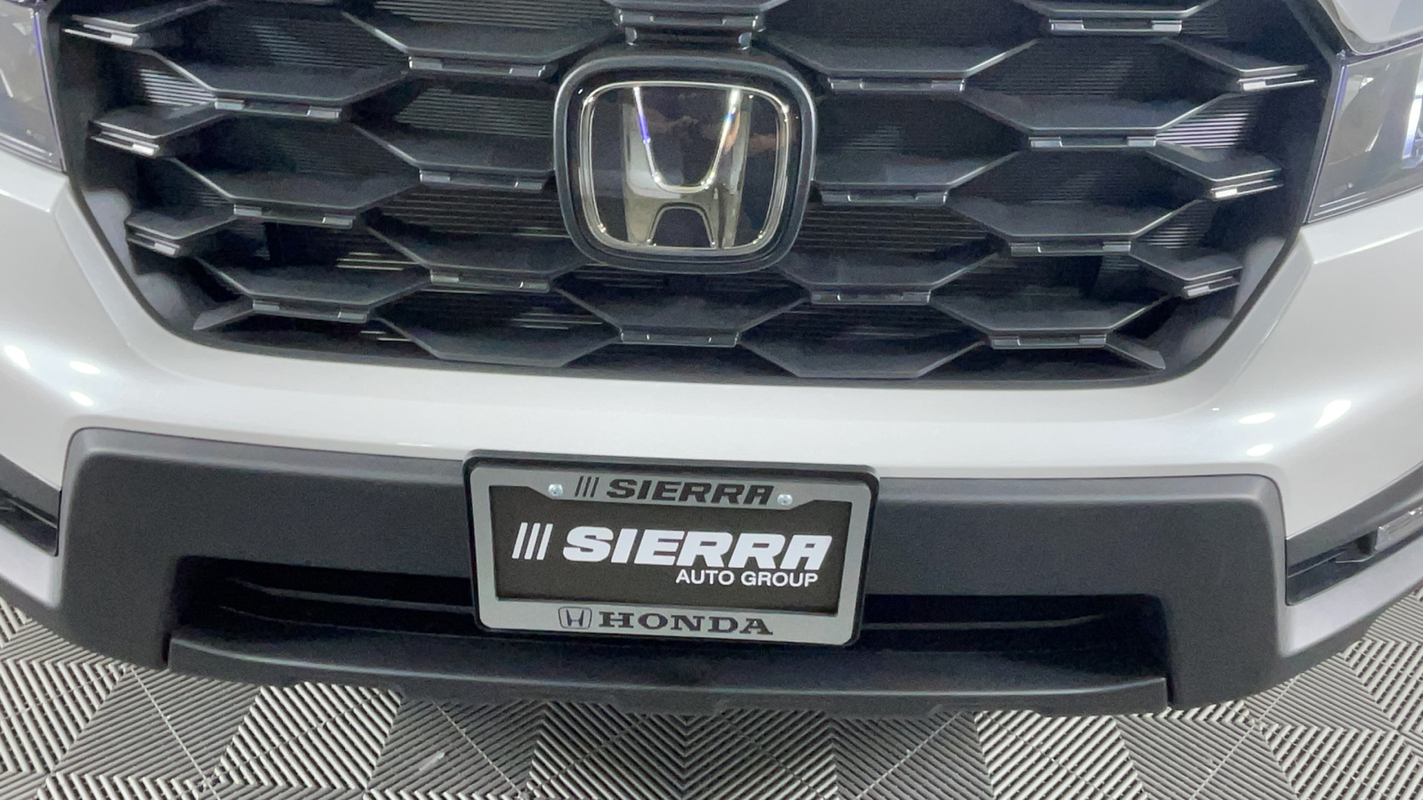 2025 Honda Passport EX-L 10