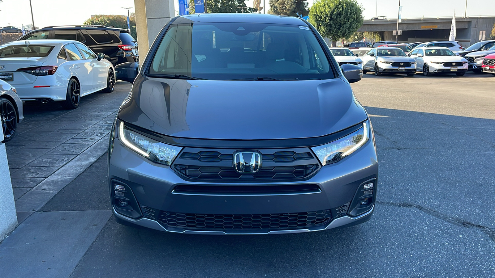 2025 Honda Odyssey EX-L 9