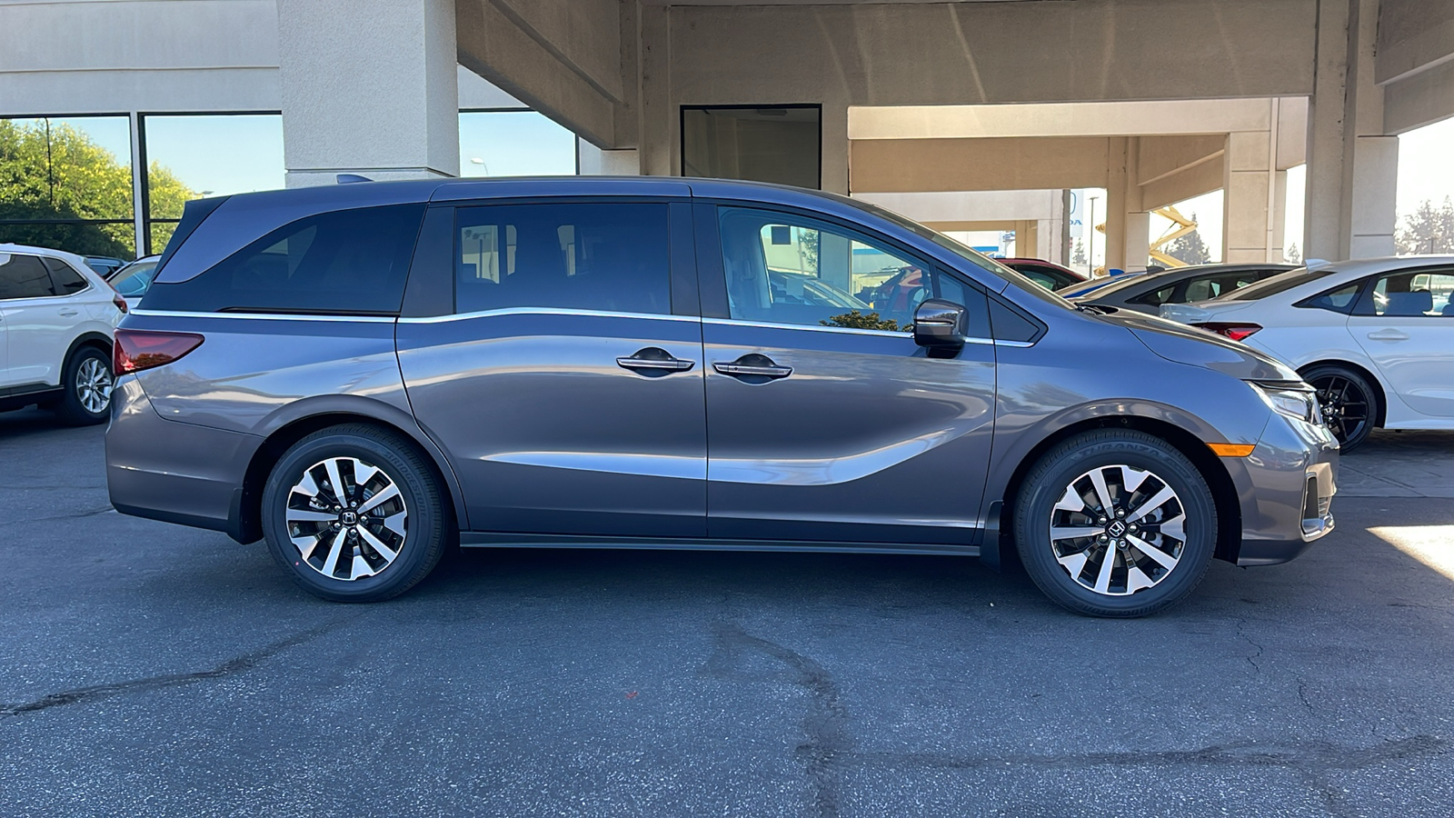 2025 Honda Odyssey EX-L 3