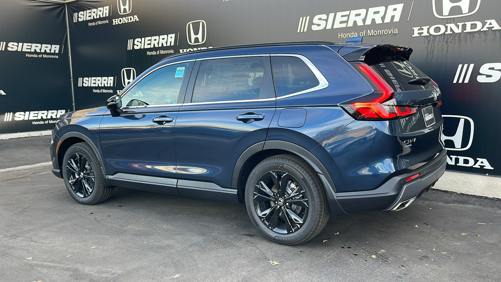 2025 Honda CR-V Hybrid Sport Touring 6