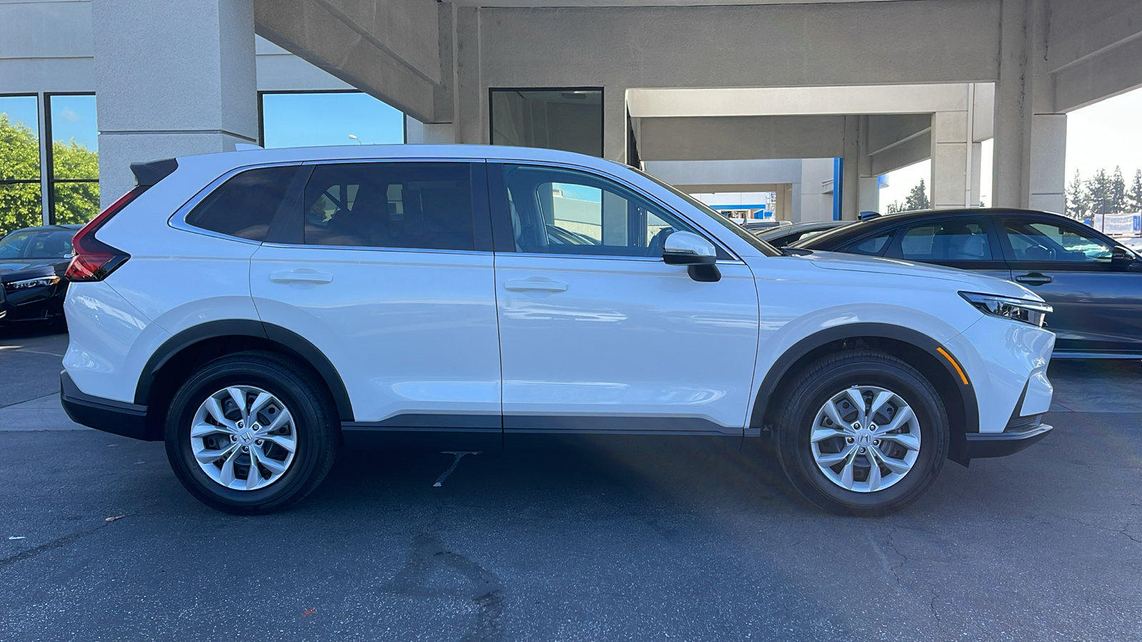 2025 Honda CR-V LX 3