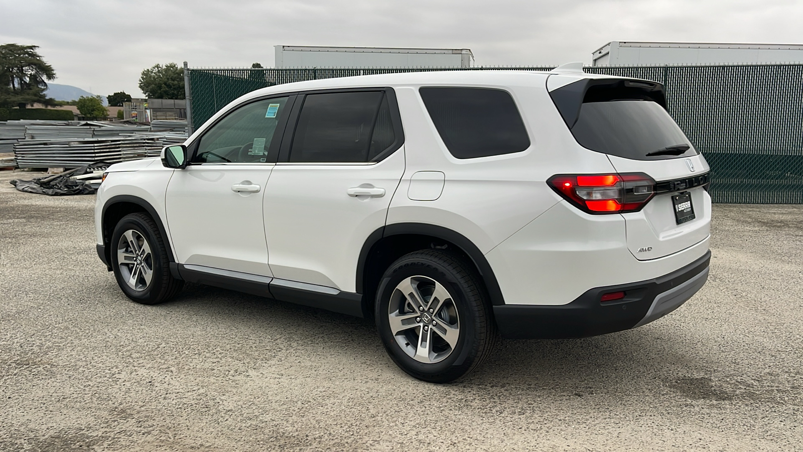 2025 Honda Pilot EX-L 6