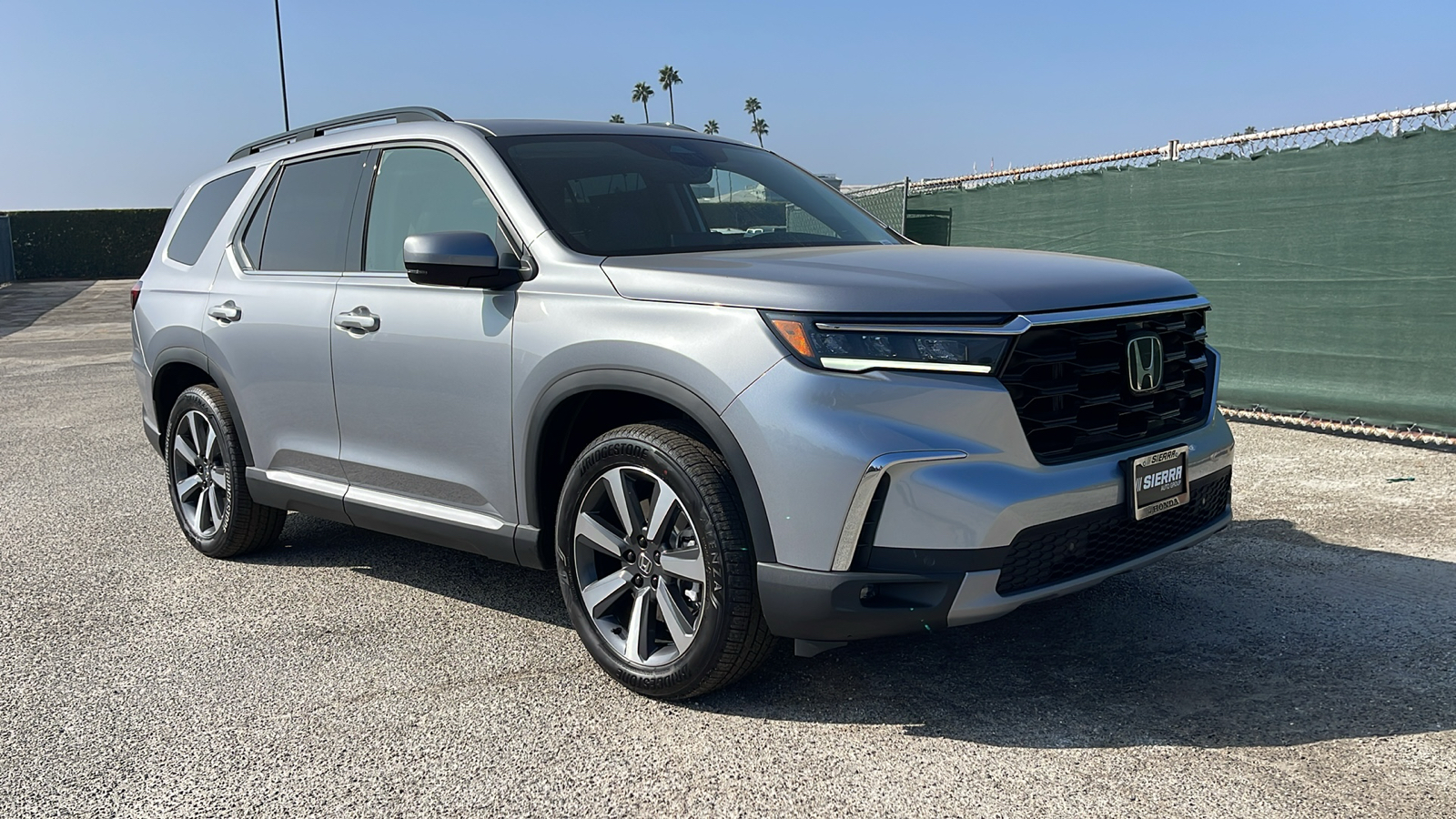 2025 Honda Pilot Touring 2