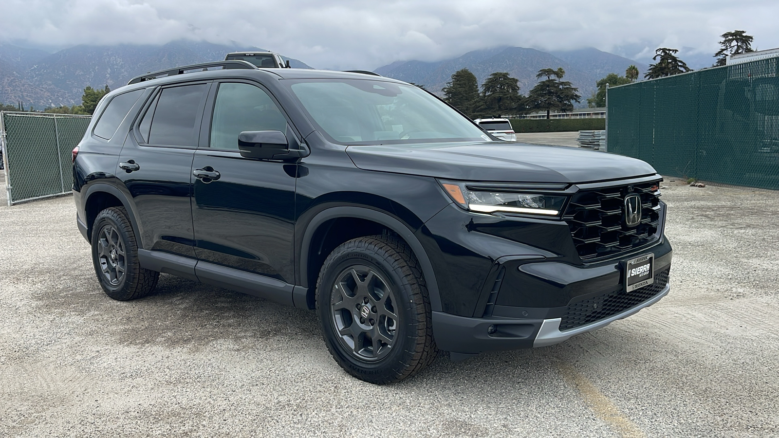 2025 Honda Pilot TrailSport 1