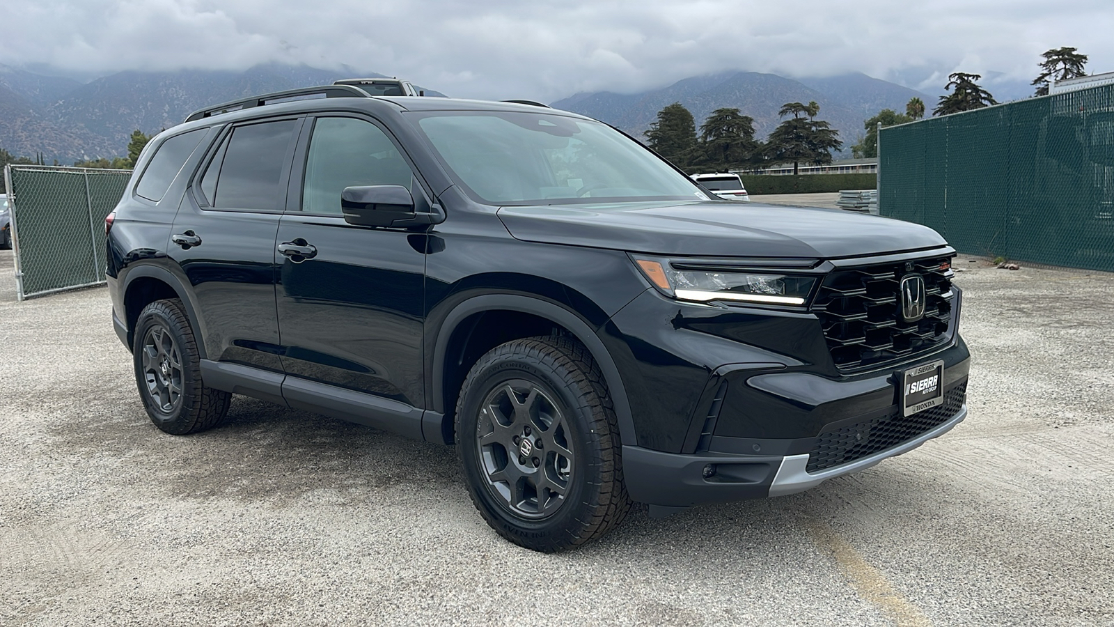 2025 Honda Pilot TrailSport 2