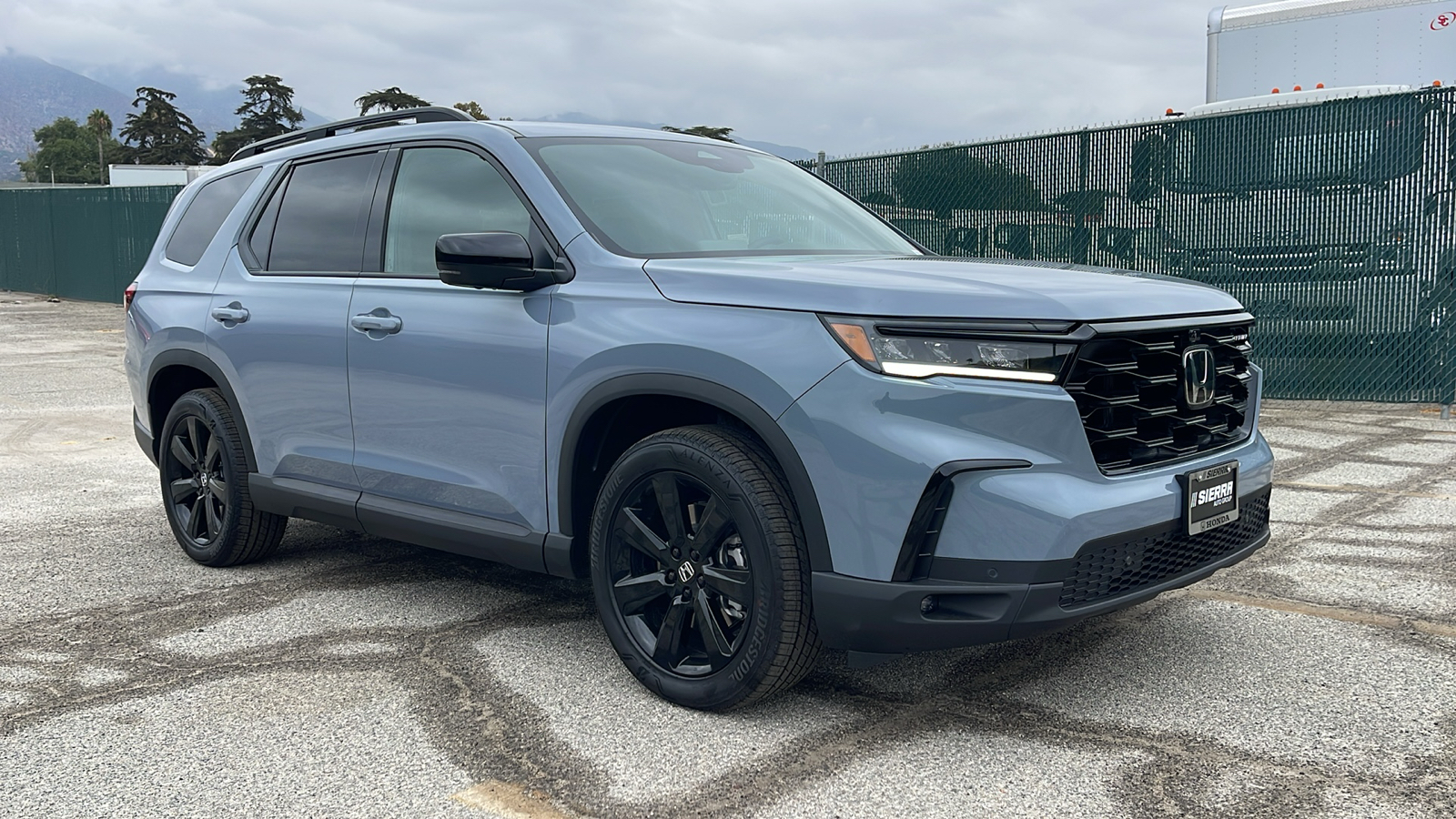 2025 Honda Pilot Black Edition 2