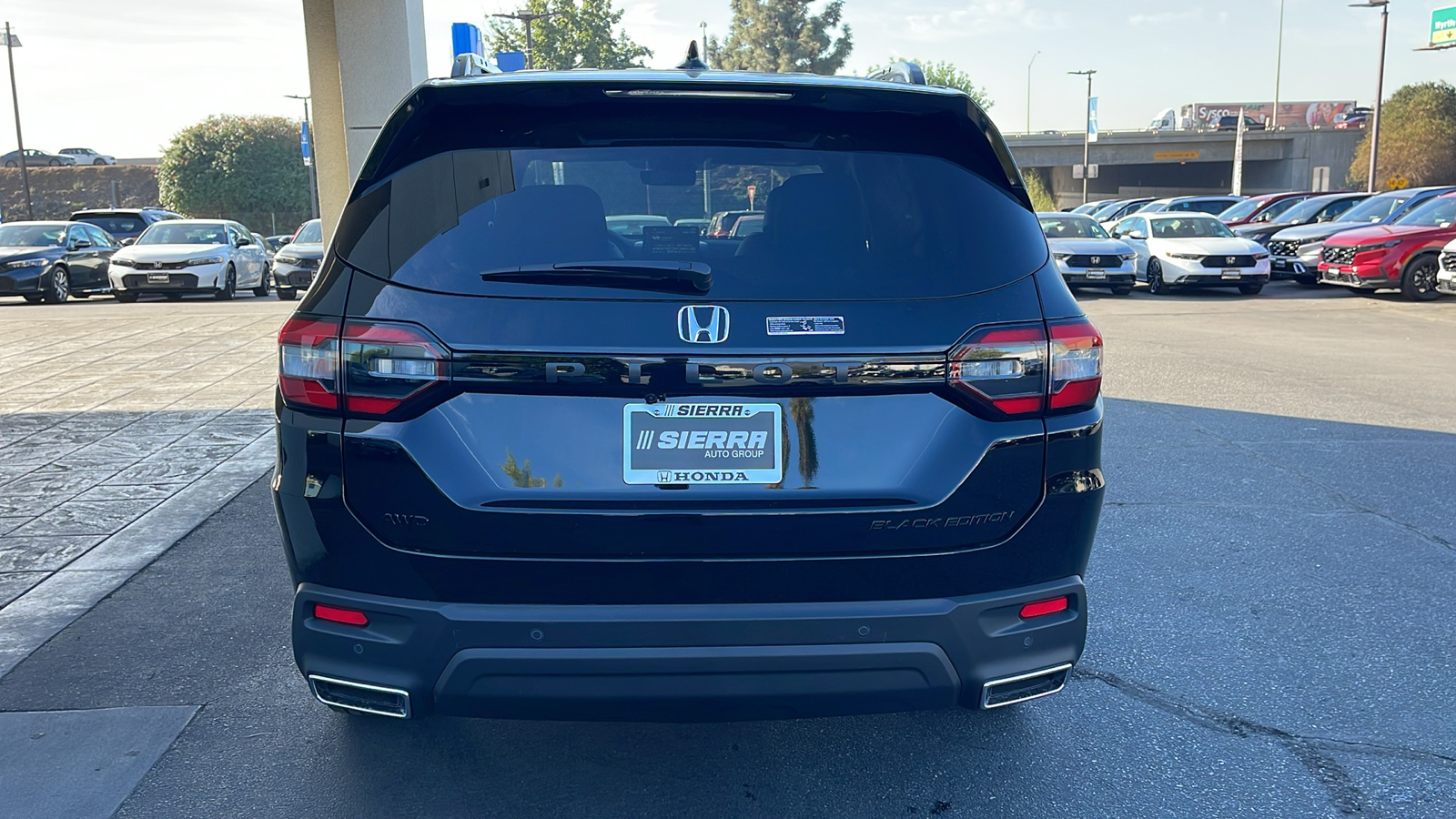 2025 Honda Pilot Black Edition 5