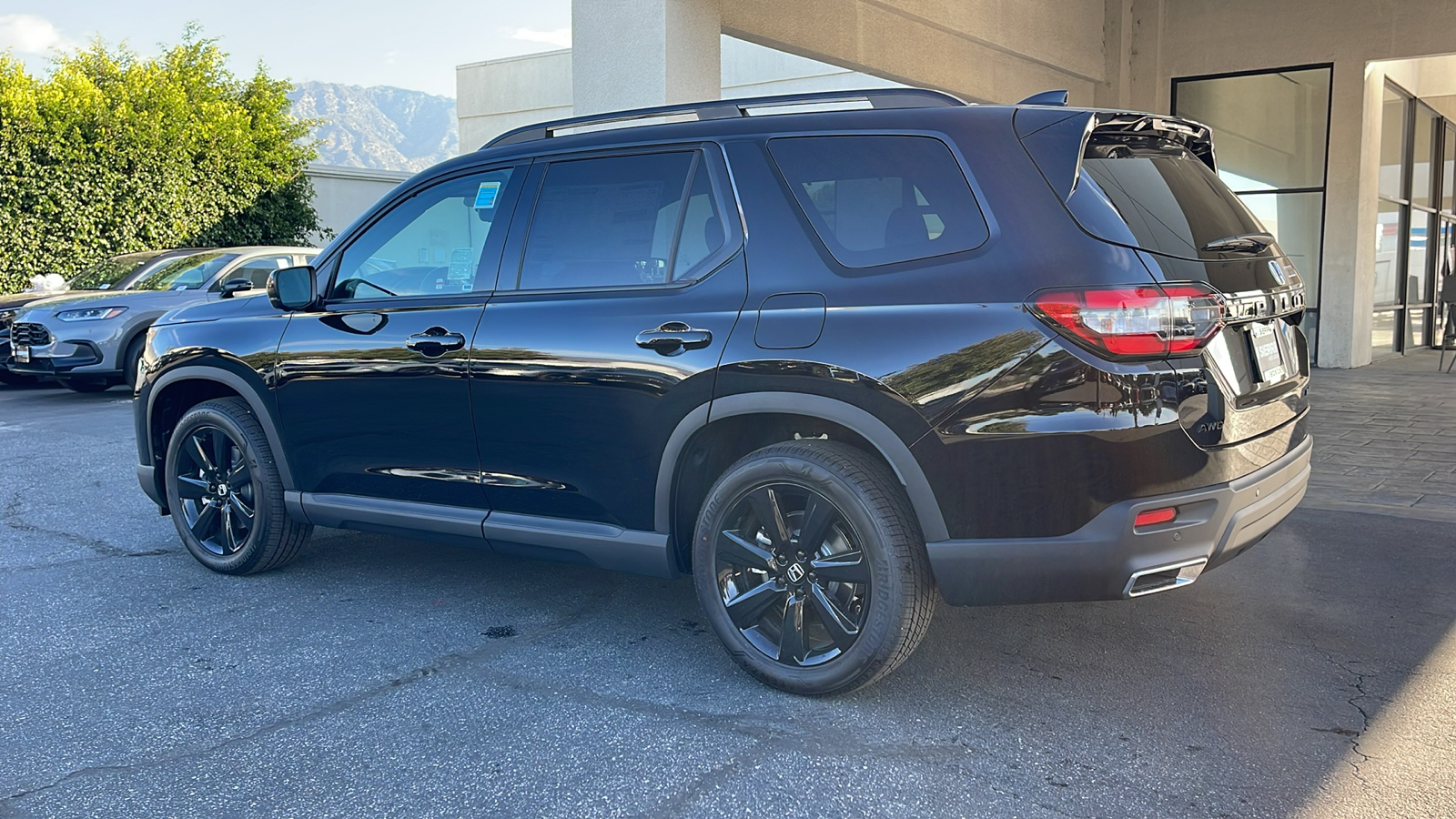 2025 Honda Pilot Black Edition 6