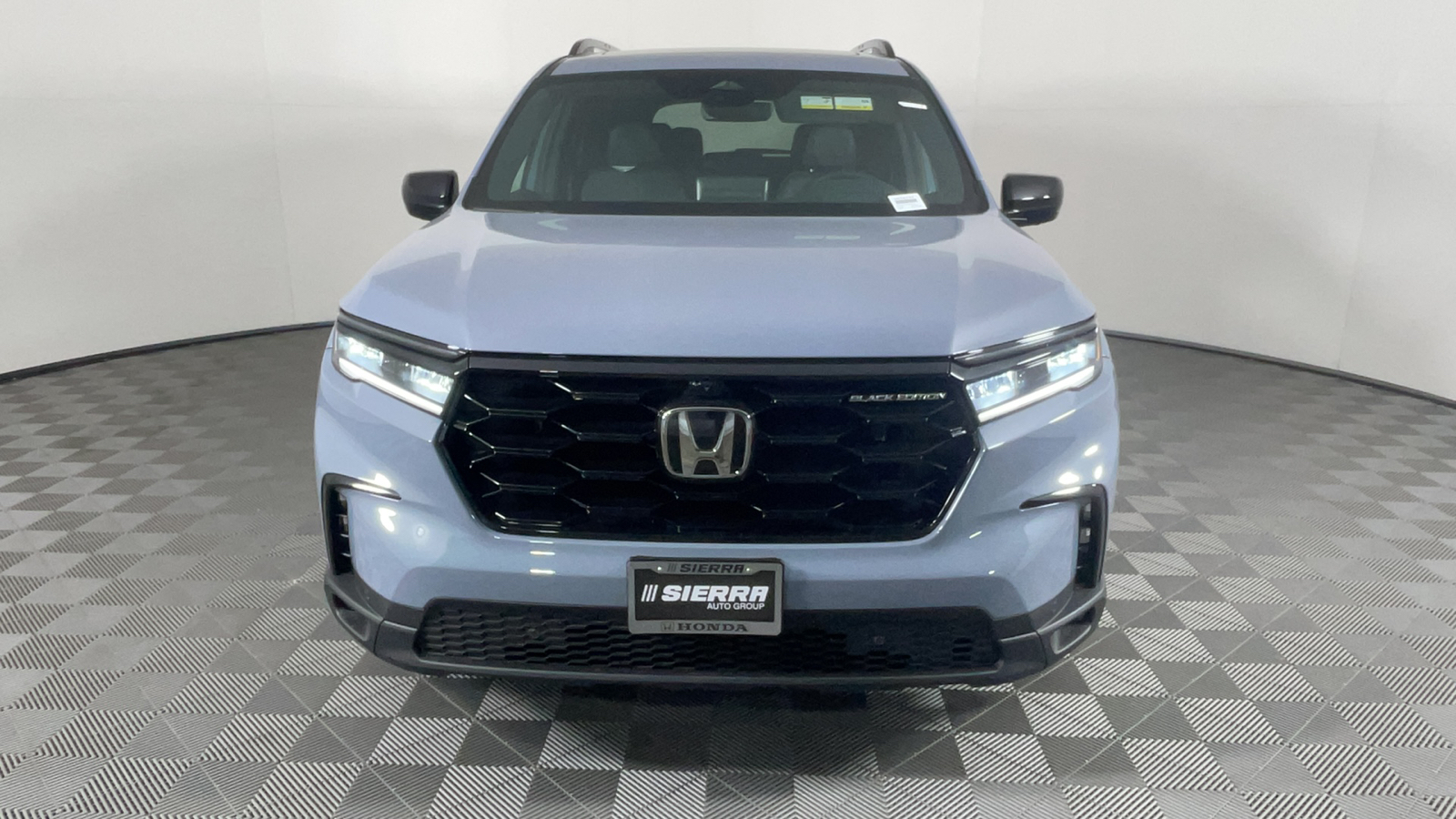 2025 Honda Pilot Black Edition 9