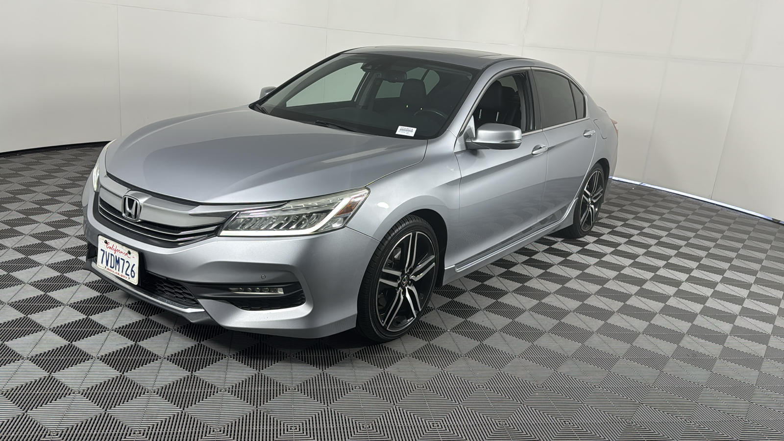 2017 Honda Accord Sedan Touring 8