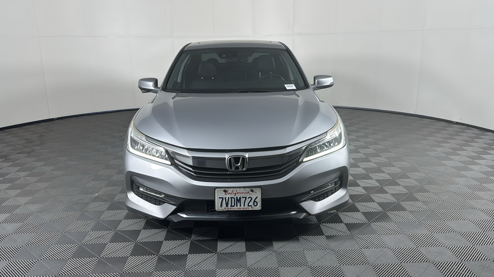 2017 Honda Accord Sedan Touring 9