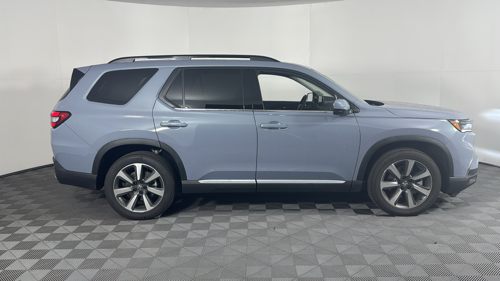 2025 Honda Pilot Elite 3